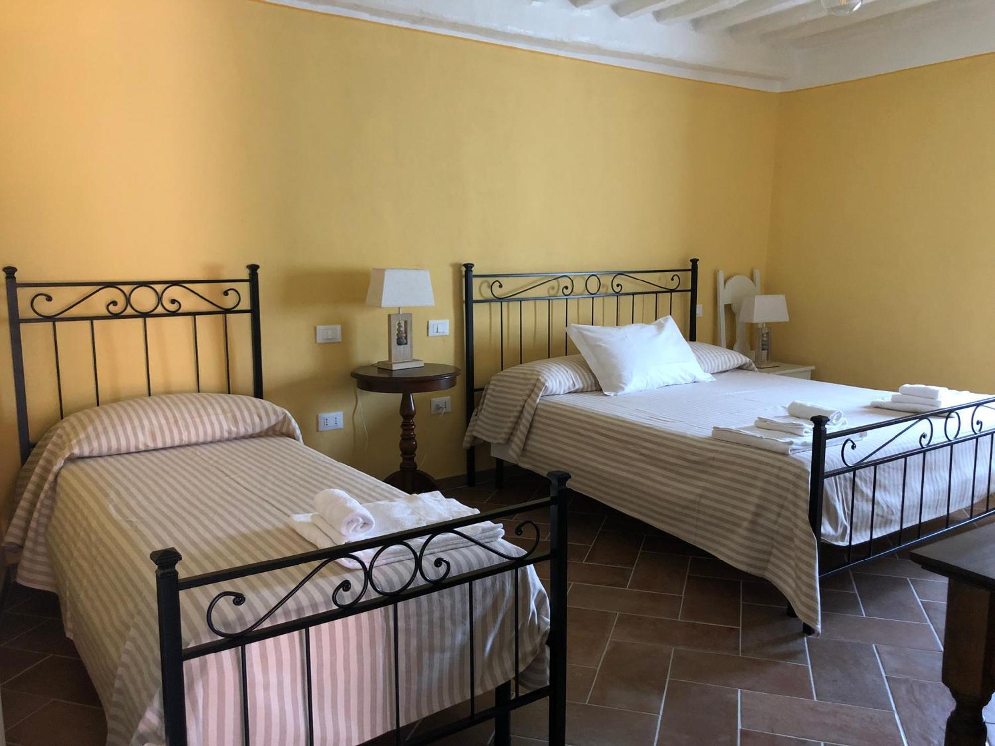 Le Dame Del Borgo Apartment Sassetta Luaran gambar