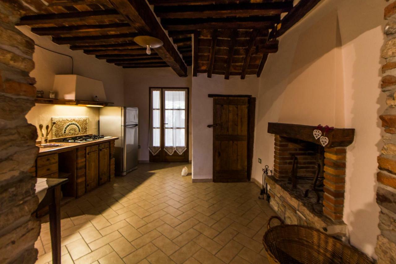 Le Dame Del Borgo Apartment Sassetta Luaran gambar